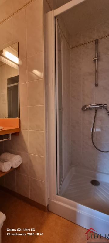 Local commercial - 895 m²