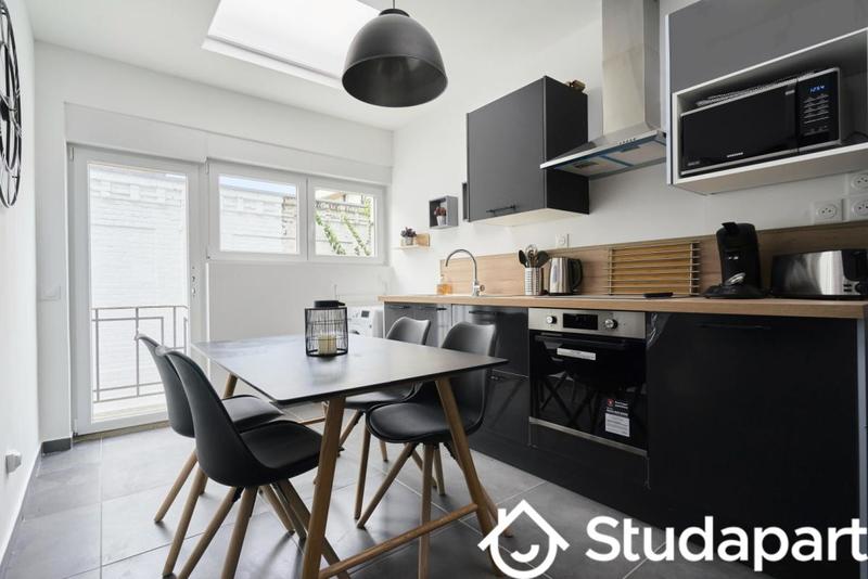 Chambre - 10 m² - 1 pièce