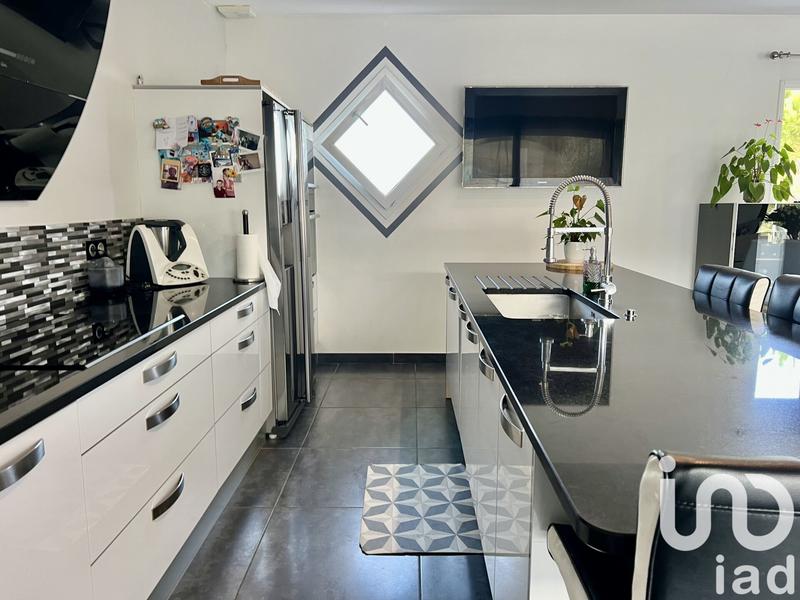 Maison - 140 m² - 5 pièces