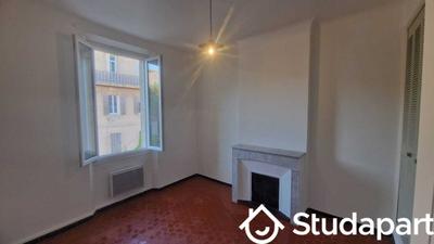 Chambre - 9 m² - 1 pièce