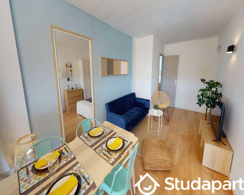 Chambre - 100 m² - 1 pièce