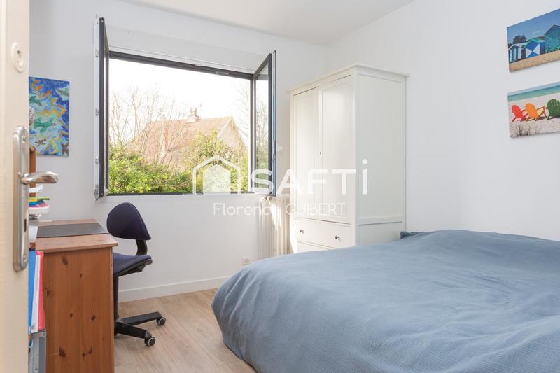 Maison - 182 m² - 9 pièces