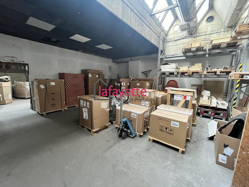 Entrepôt - 200 m²
