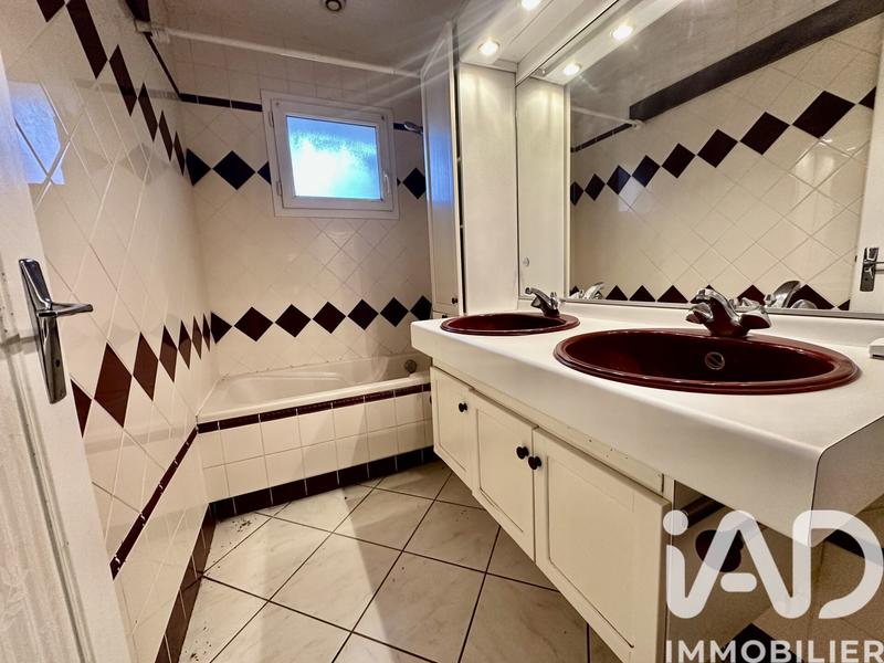 Maison - 167 m² - 7 pièces