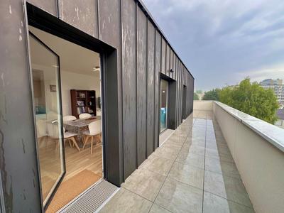 Appartement - 82 m² - 4 pièces