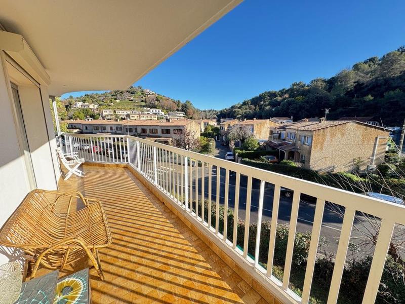 Appartement - 82 m² - 4 pièces