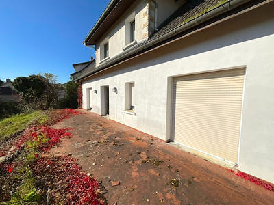 Maison - 181 m² - 6 pièces