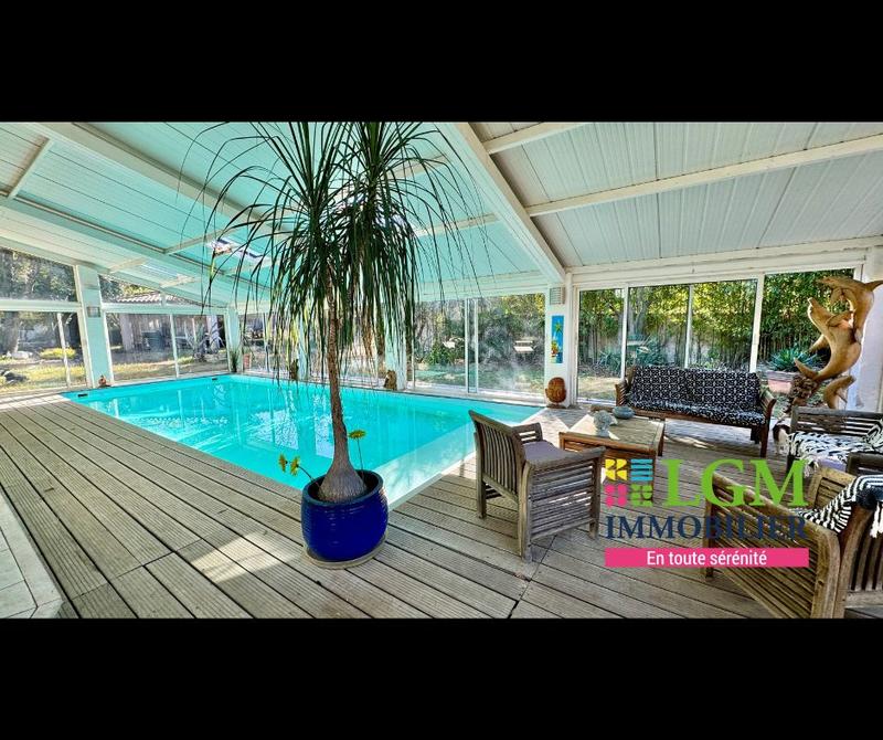 Villa - 217 m² - 5 pièces