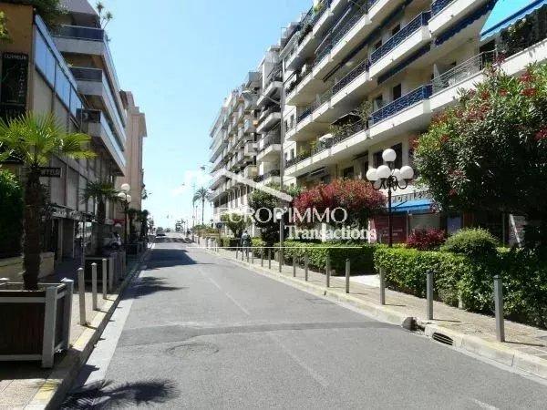 Parking / Garage - 13 m²