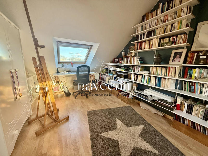 Maison - 143 m² - 7 pièces