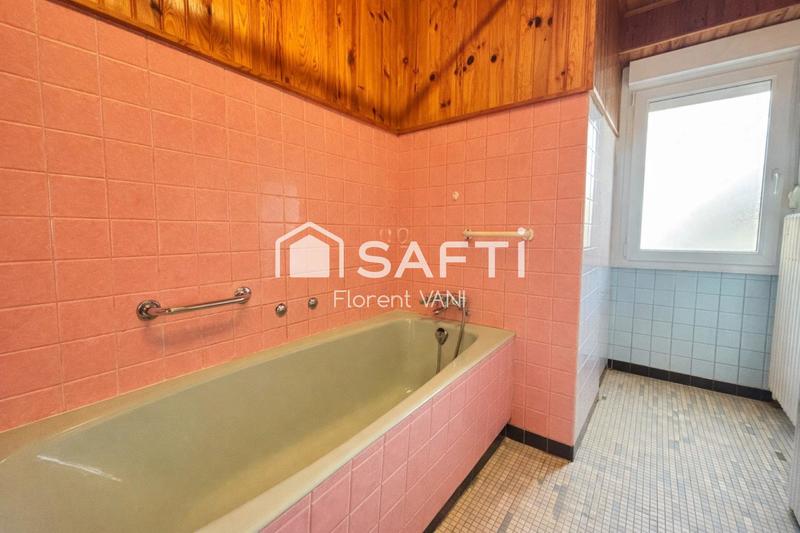 Maison - 148 m² - 7 pièces