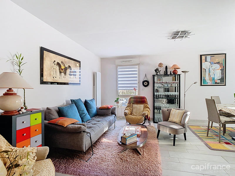 Appartement - 90 m² - 4 pièces