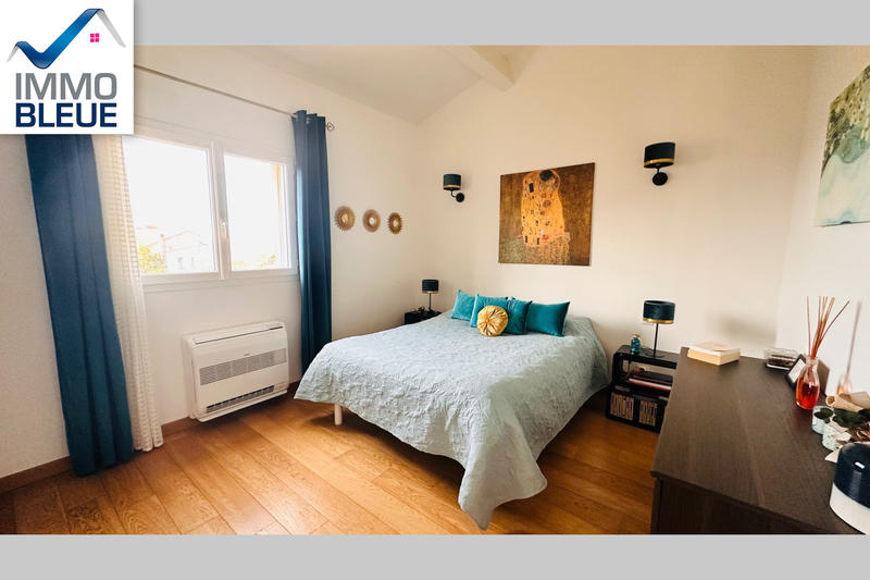 Maison - 270 m² - 7 pièces