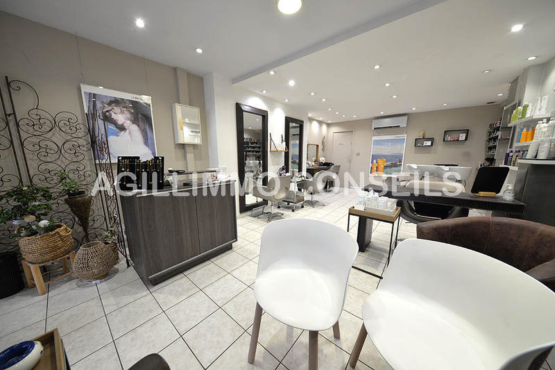 Local commercial - 42 m² - 2 pièces