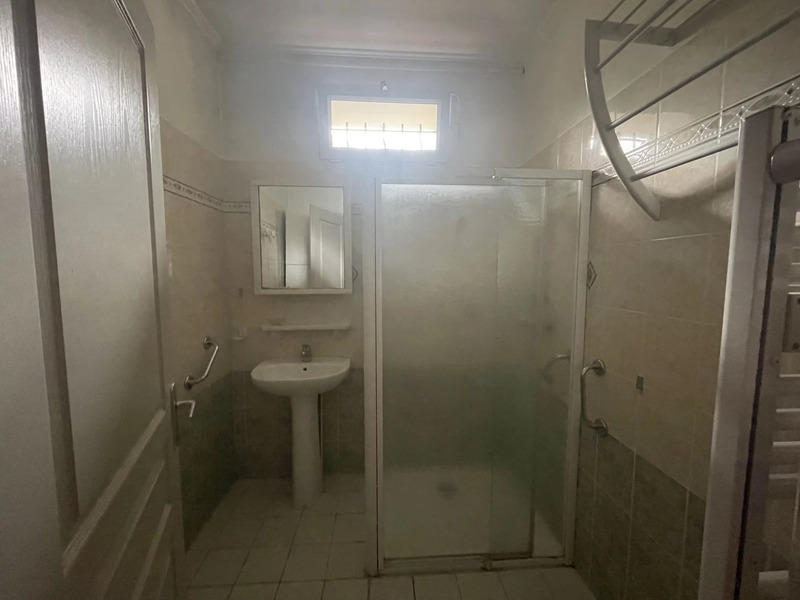 Maison - 195 m² - 7 pièces