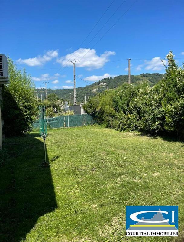 Villa - 90 m² - 4 pièces