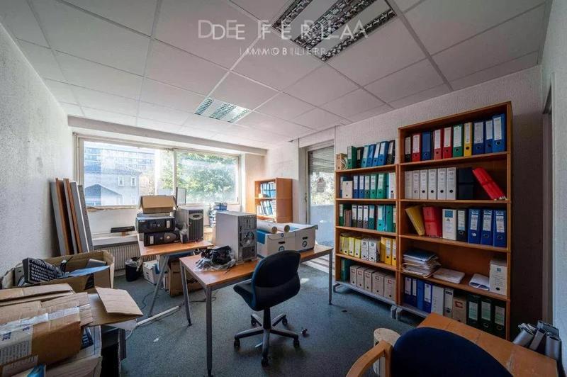 Appartement - 210 m² - 8 pièces