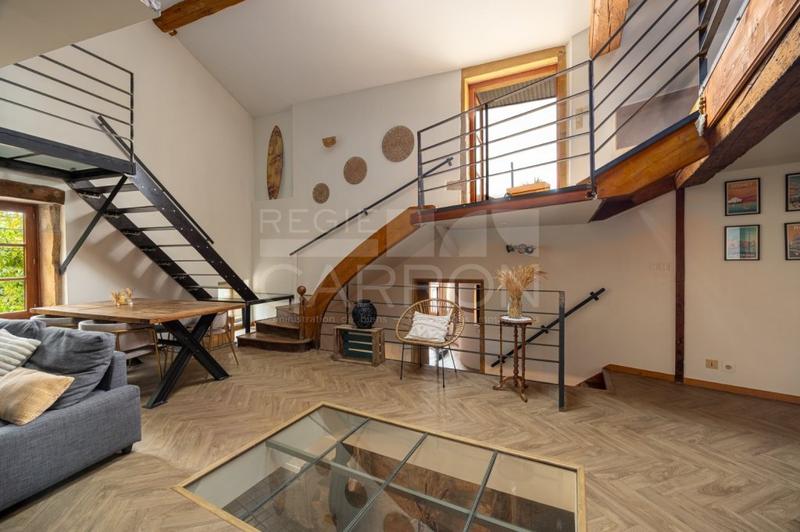 Maison - 219 m² - 6 pièces