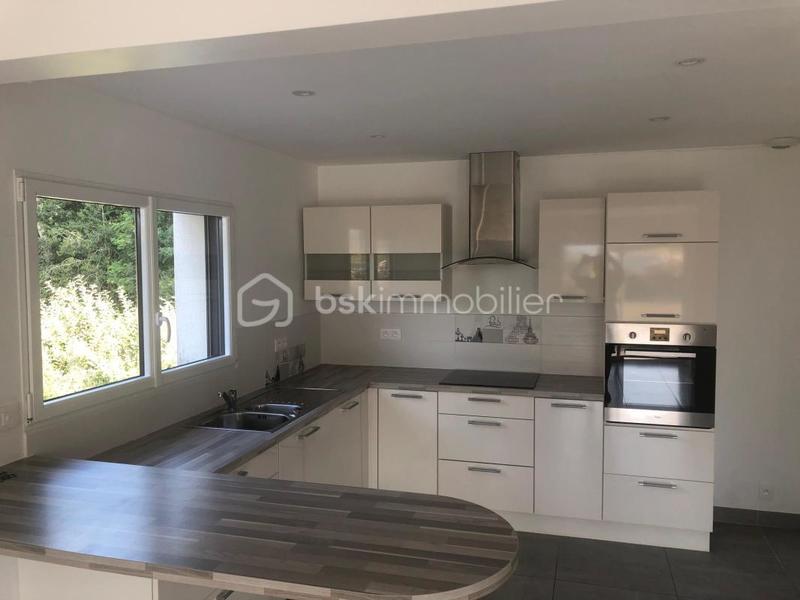 Maison - 135 m² - 6 pièces