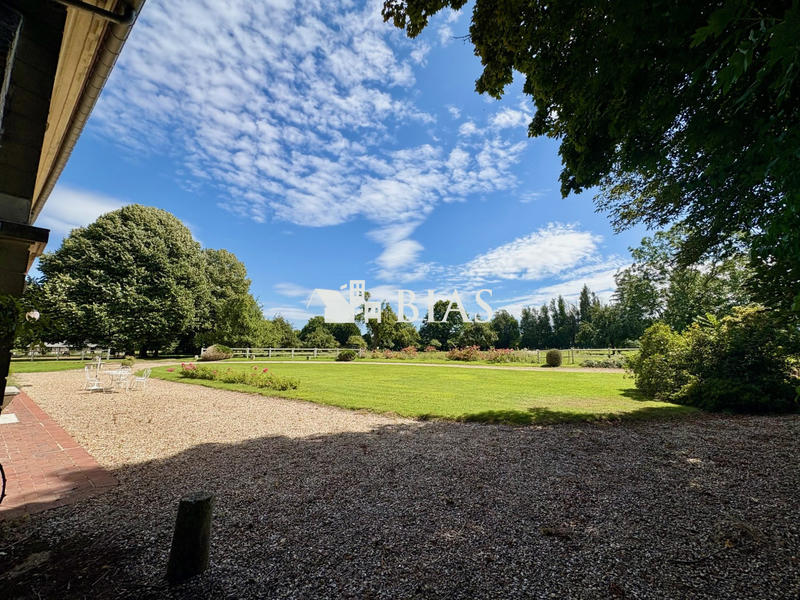 Manoir - 326 m² - 7 pièces