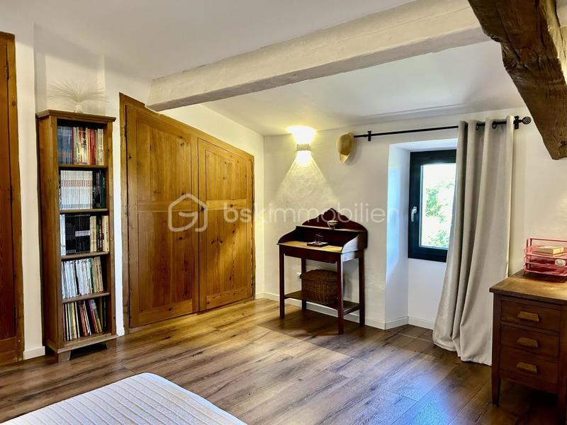 Maison - 181 m² - 6 pièces