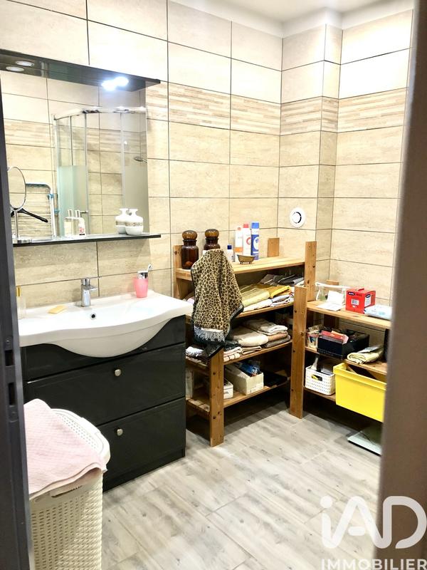 Appartement - 80 m² - 3 pièces