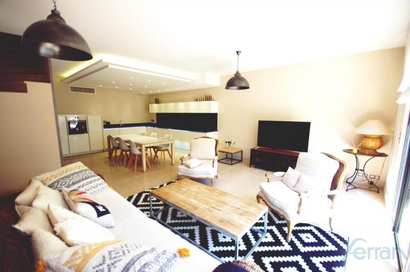 Maison de ville - 136 m² - 6 pièces