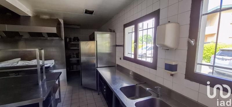 Maison - 236 m² - 8 pièces