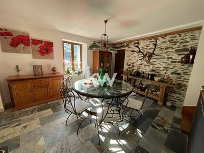 Maison - 125 m² - 6 pièces