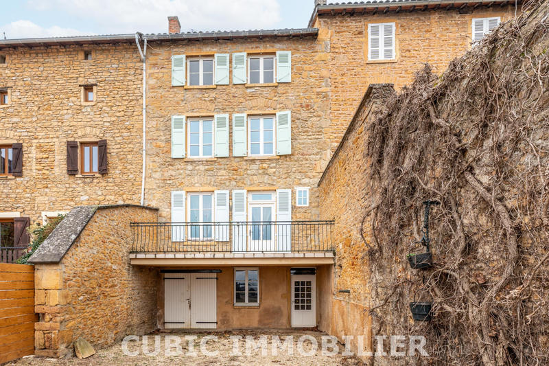 Maison - 150 m² - 4 pièces