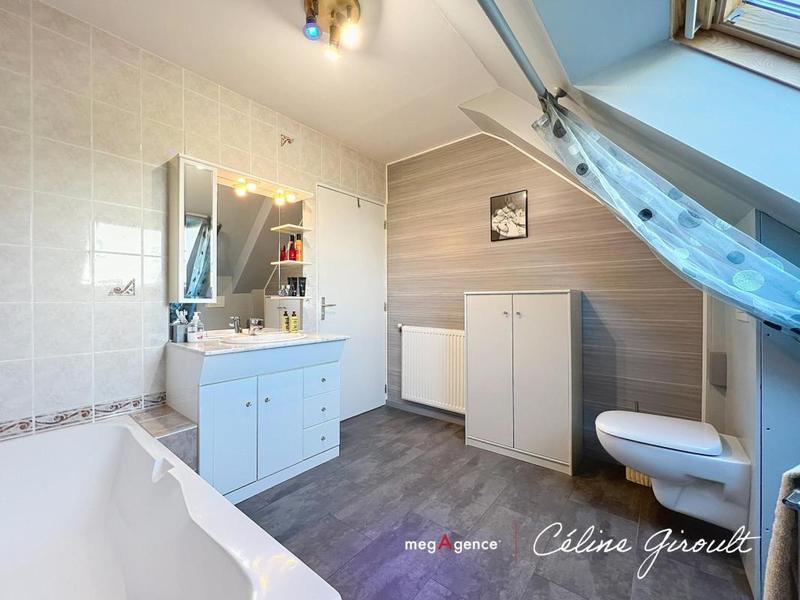 Pavillon - 120 m² - 6 pièces