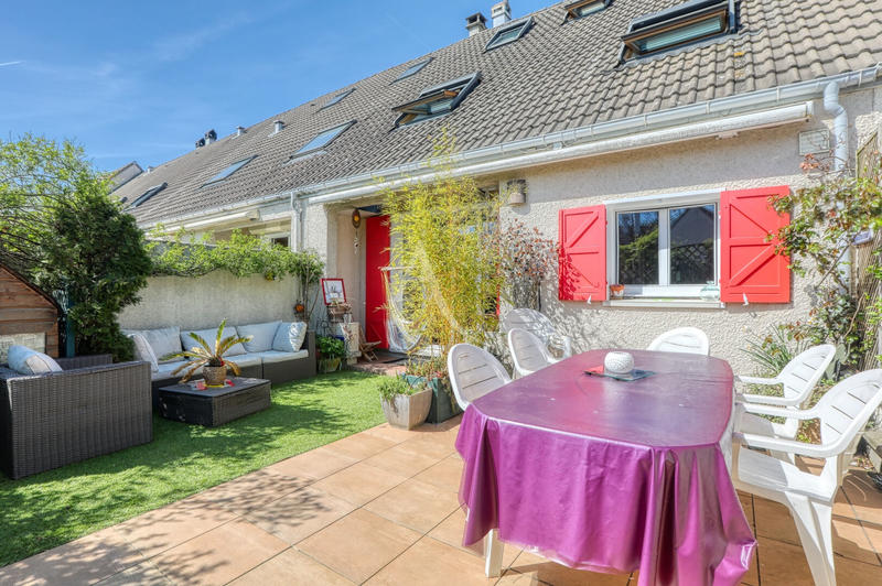 Maison - 107 m² - 6 pièces