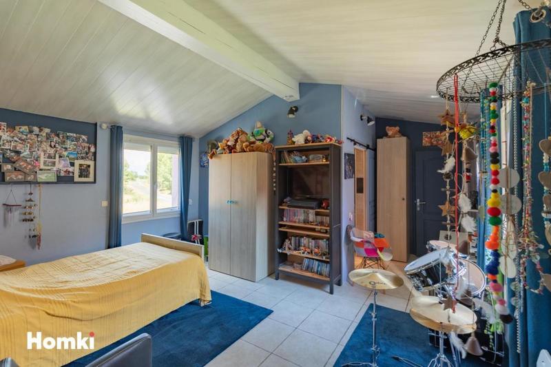 Maison - 270 m² - 8 pièces