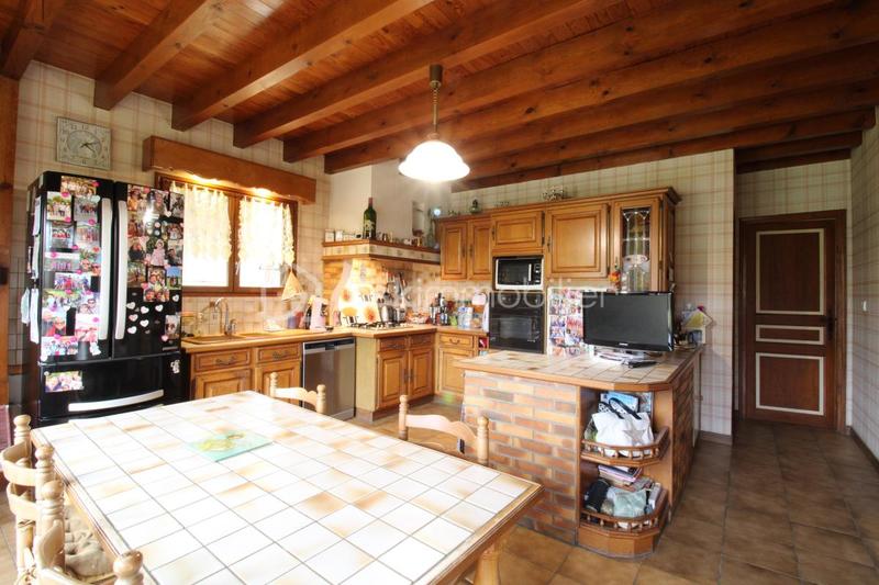 Maison - 185 m² - 7 pièces