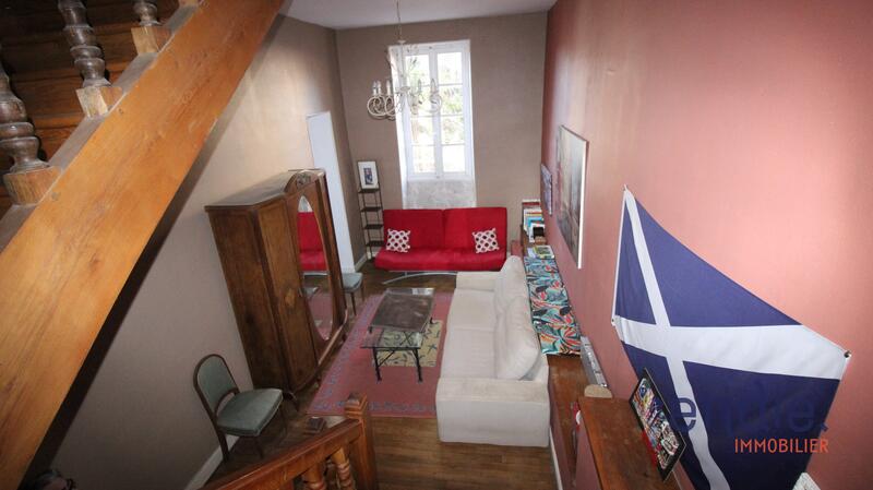 Maison bourgeoise - 390 m² - 12 pièces