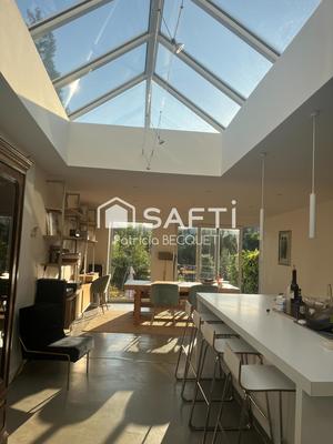 Maison - 143 m² - 5 pièces