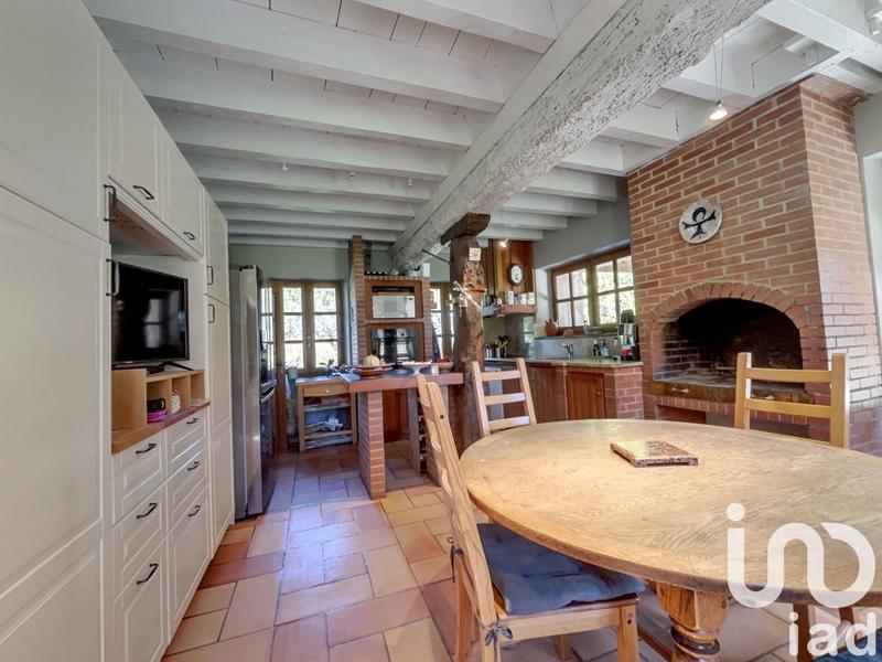 Maison - 564 m² - 13 pièces