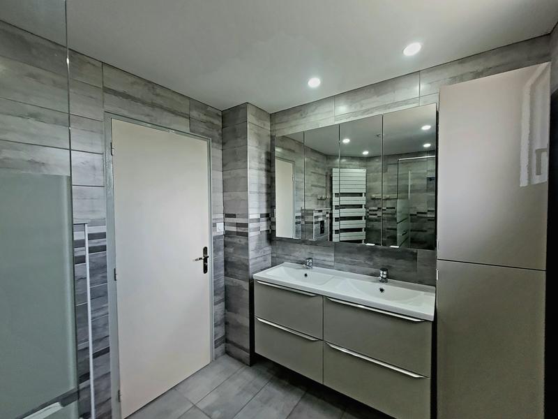 Maison traditionnelle - 99 m² - 4 pièces