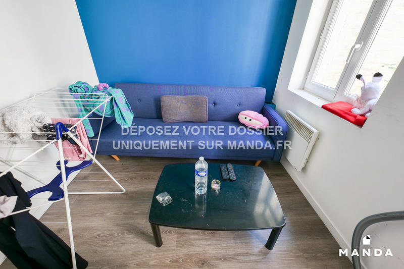 Chambre - 9 m² - 6 pièces