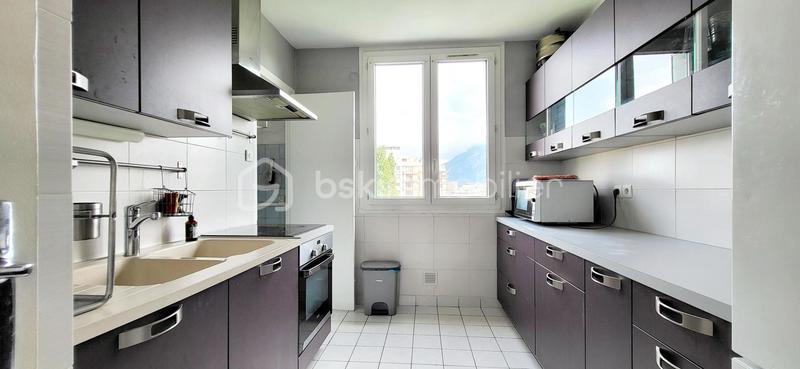 Appartement - 70 m² - 4 pièces