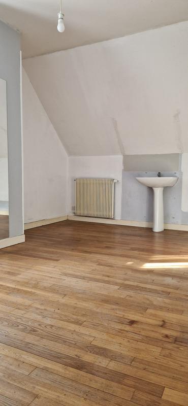 Maison - 96 m² - 6 pièces