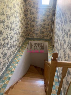 Maison - 280 m² - 6 pièces