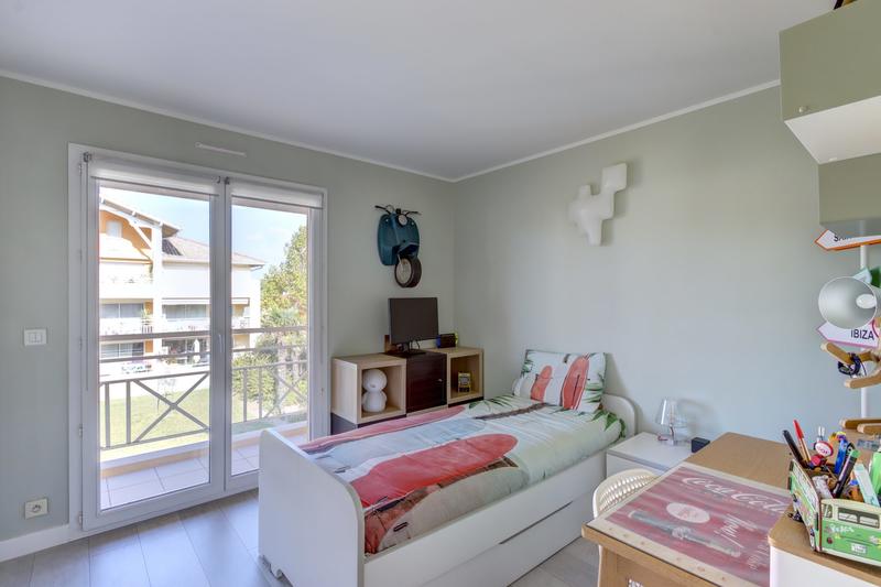 Appartement - 92 m² - 3 pièces