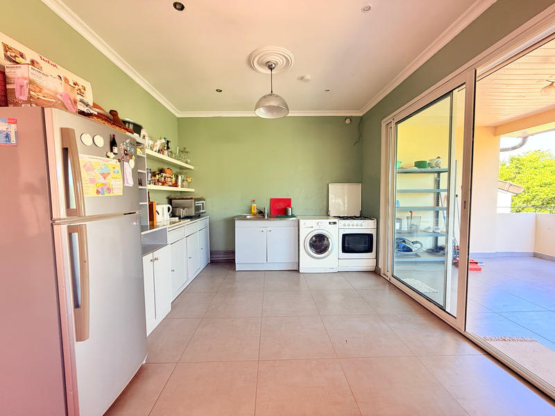 Maison - 185 m² - 8 pièces