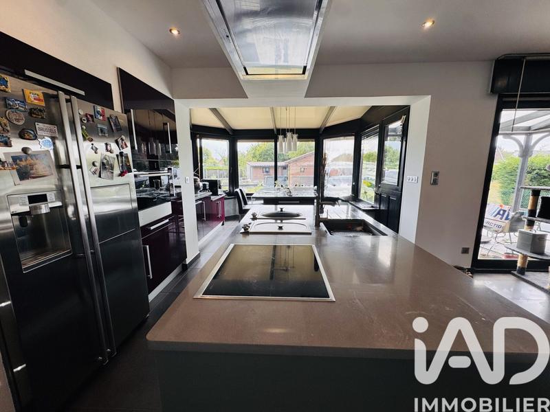 Maison - 195 m² - 8 pièces