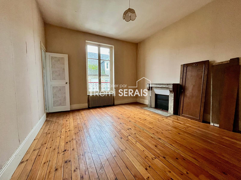 Immeuble - 270 m² - 8 pièces