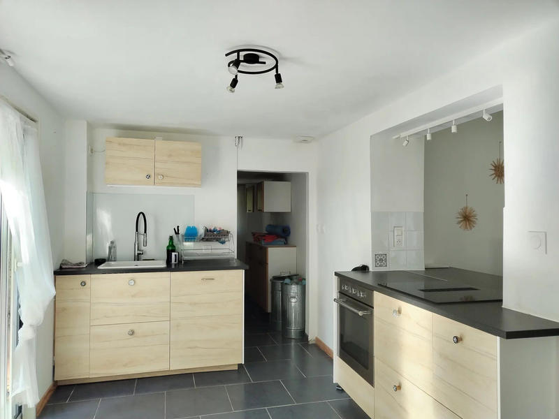 Maison - 145 m² - 6 pièces