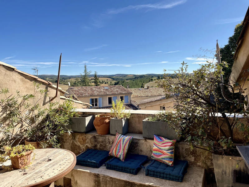 Maison - 152 m² - 6 pièces