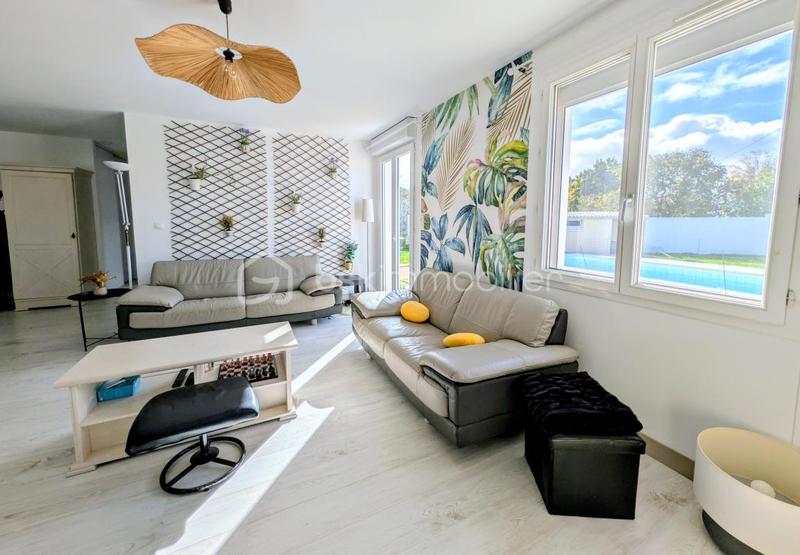 Maison traditionnelle - 114 m² - 5 pièces