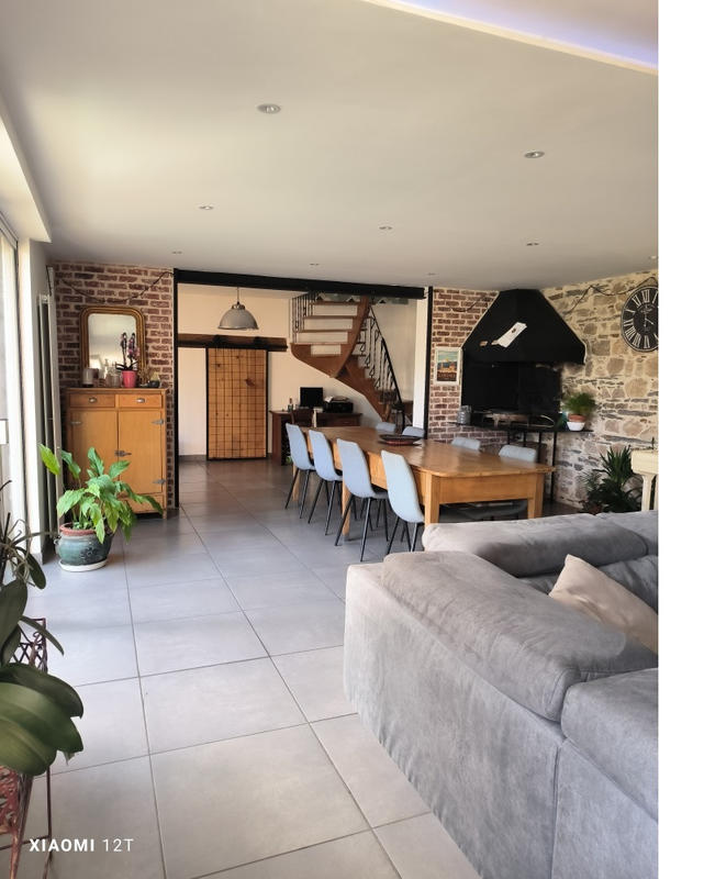 Maison - 237 m² - 6 pièces